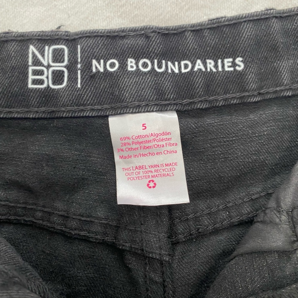 Black distressed Denim shorts - Picture 3 of 6